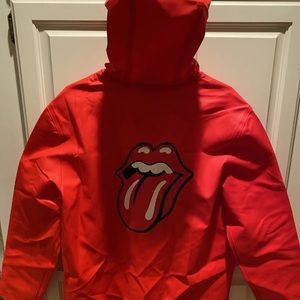 Stutterheim Rolling Stones Stockholm Raincoat / RS No9 Carnaby Tongue Logo MED